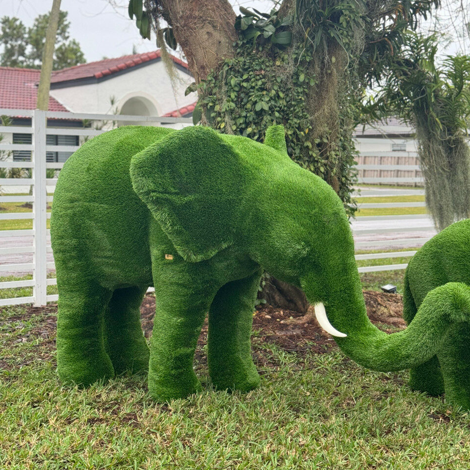 mediano elefante topiario